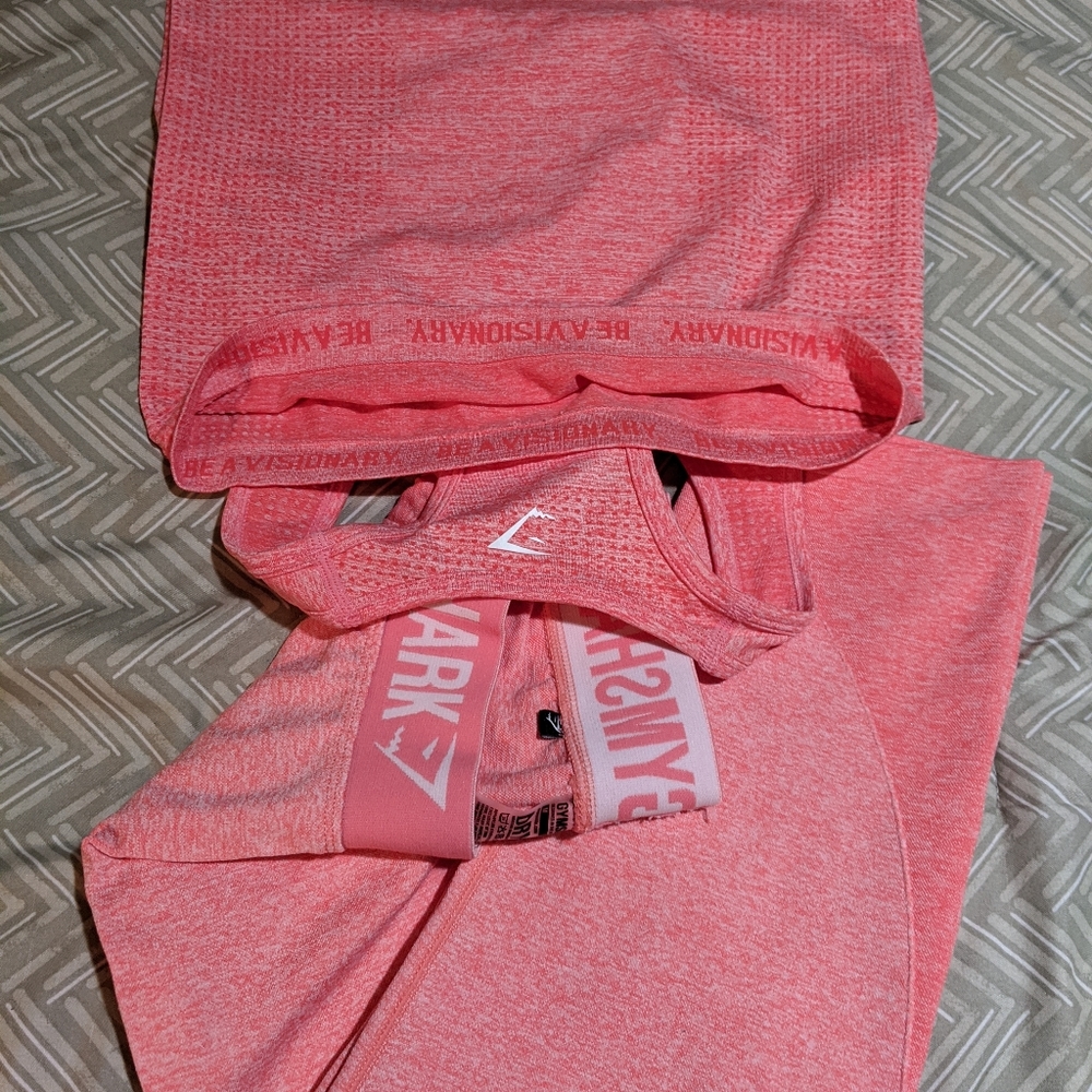 Gymshark Bundle Set - image 5